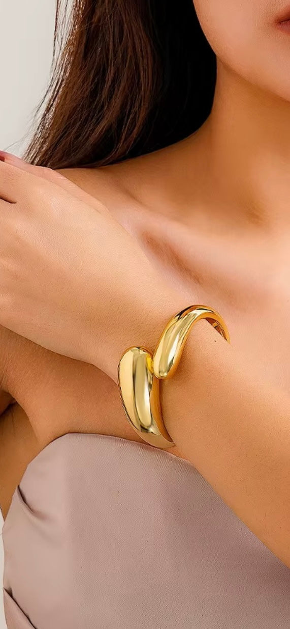 Aurelia Bangle